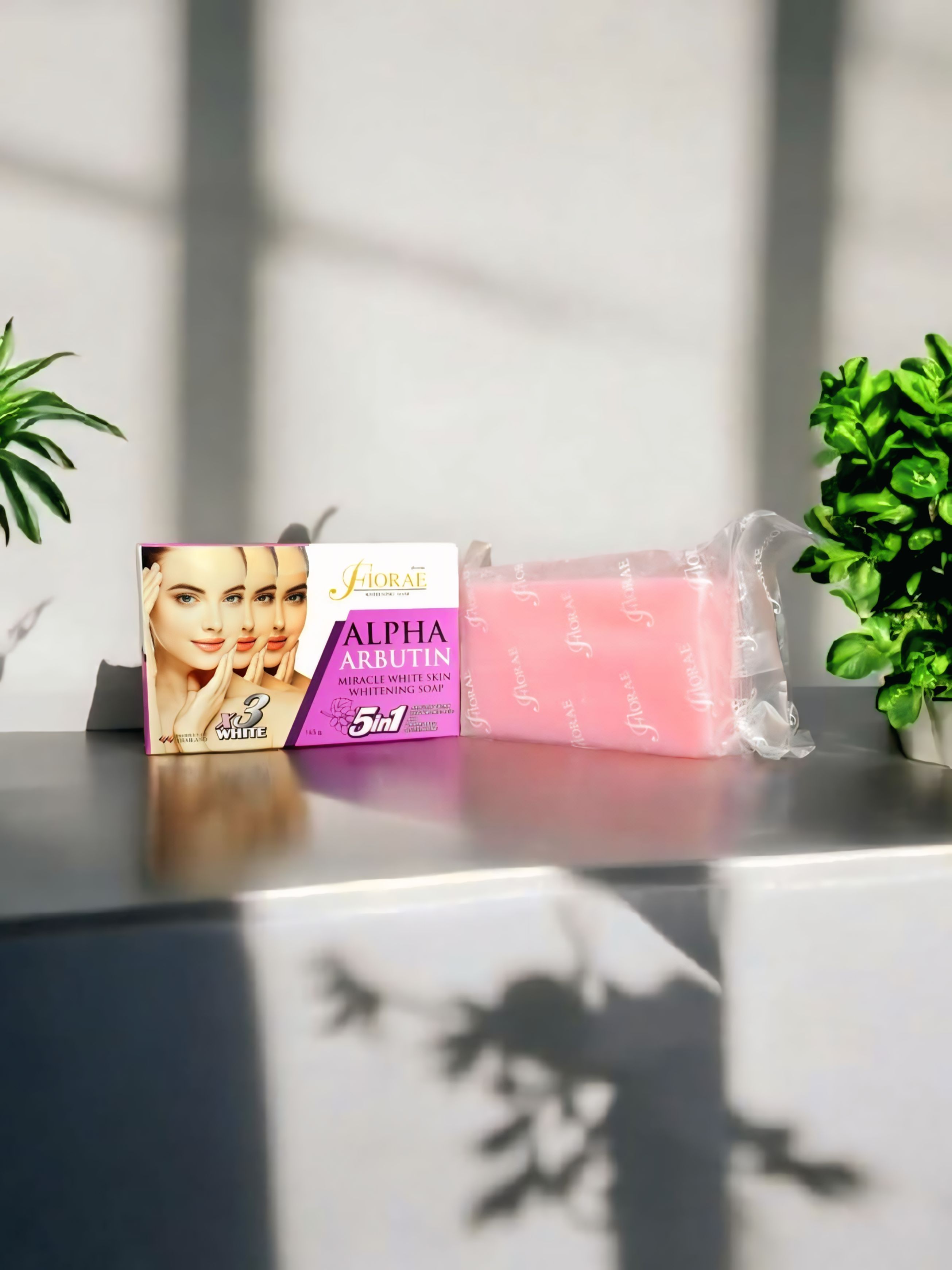 Fiorae Alpha Arbutin Whitening soap